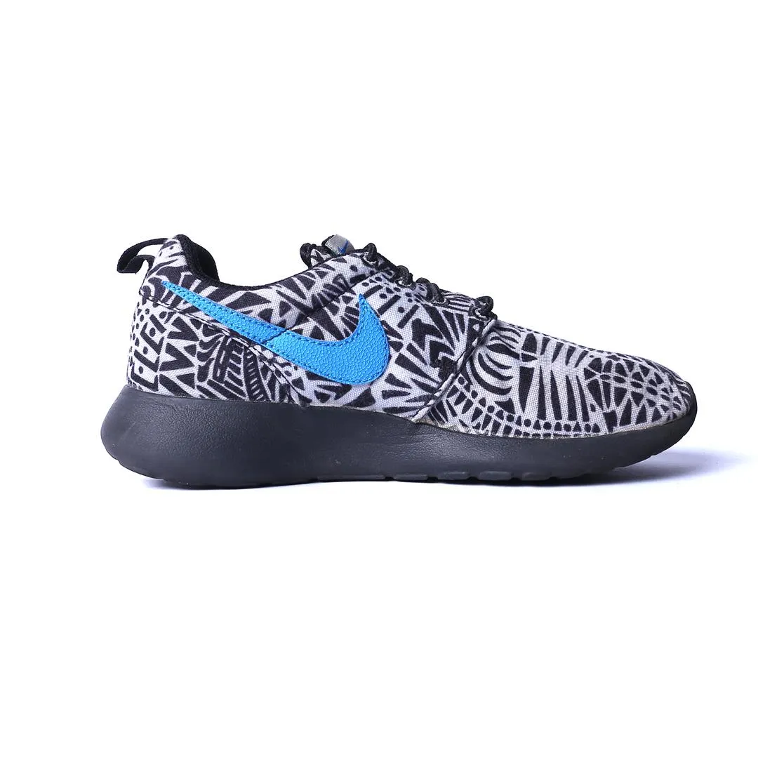 NIKE ROSHE RUN PRINT sporty Nike shoe designs