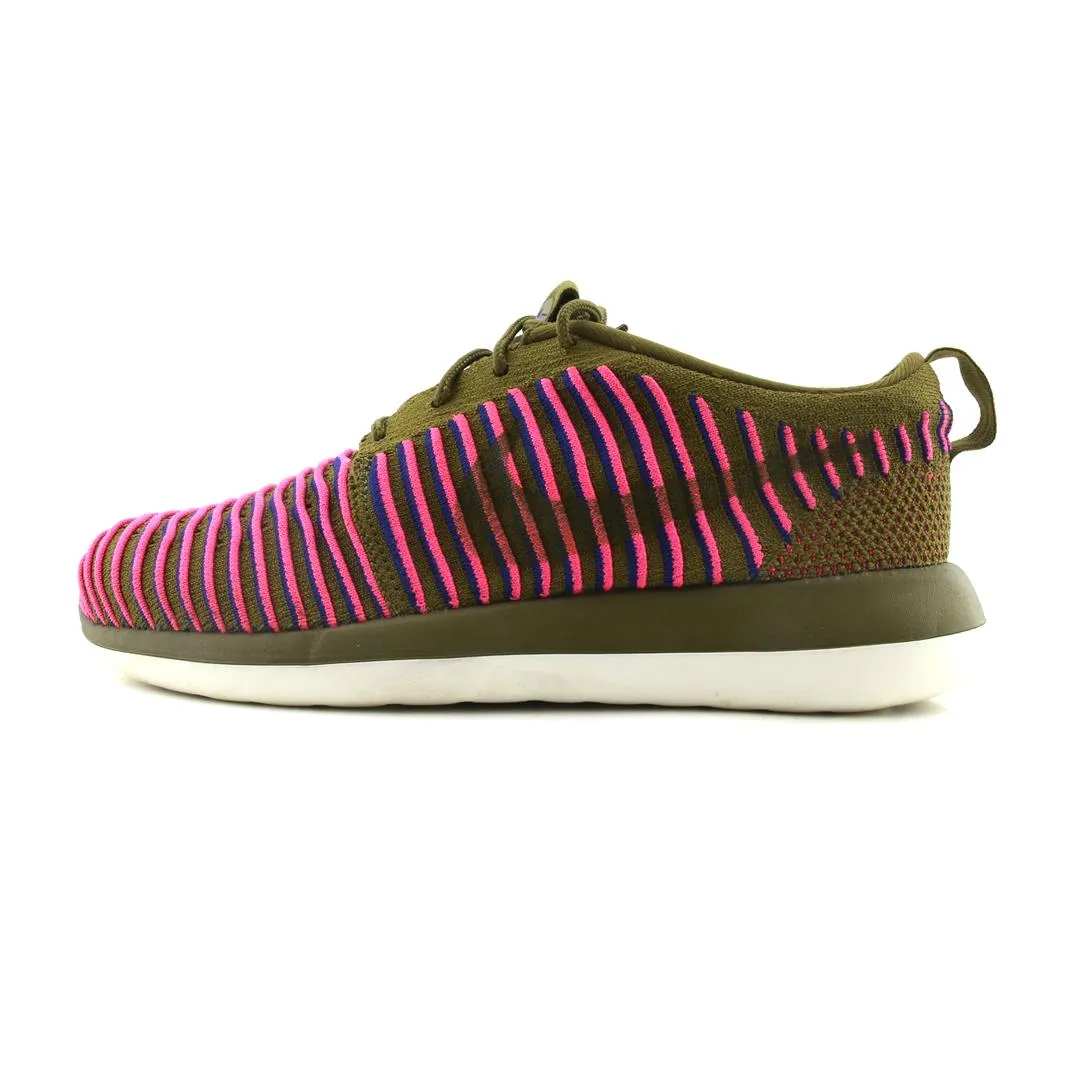 NIKE  ROSHE TWO FLYKNIT Nike classic retro sneaker looks