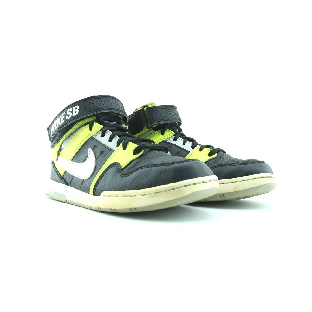 NIKE SB MOGAN MID 2 Nike athletic footwear visuals