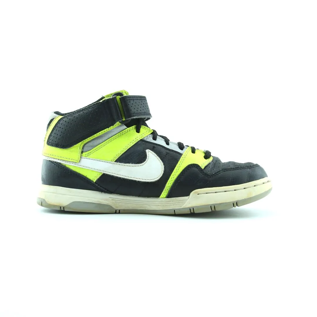 NIKE SB MOGAN MID 2 Nike athletic footwear visuals