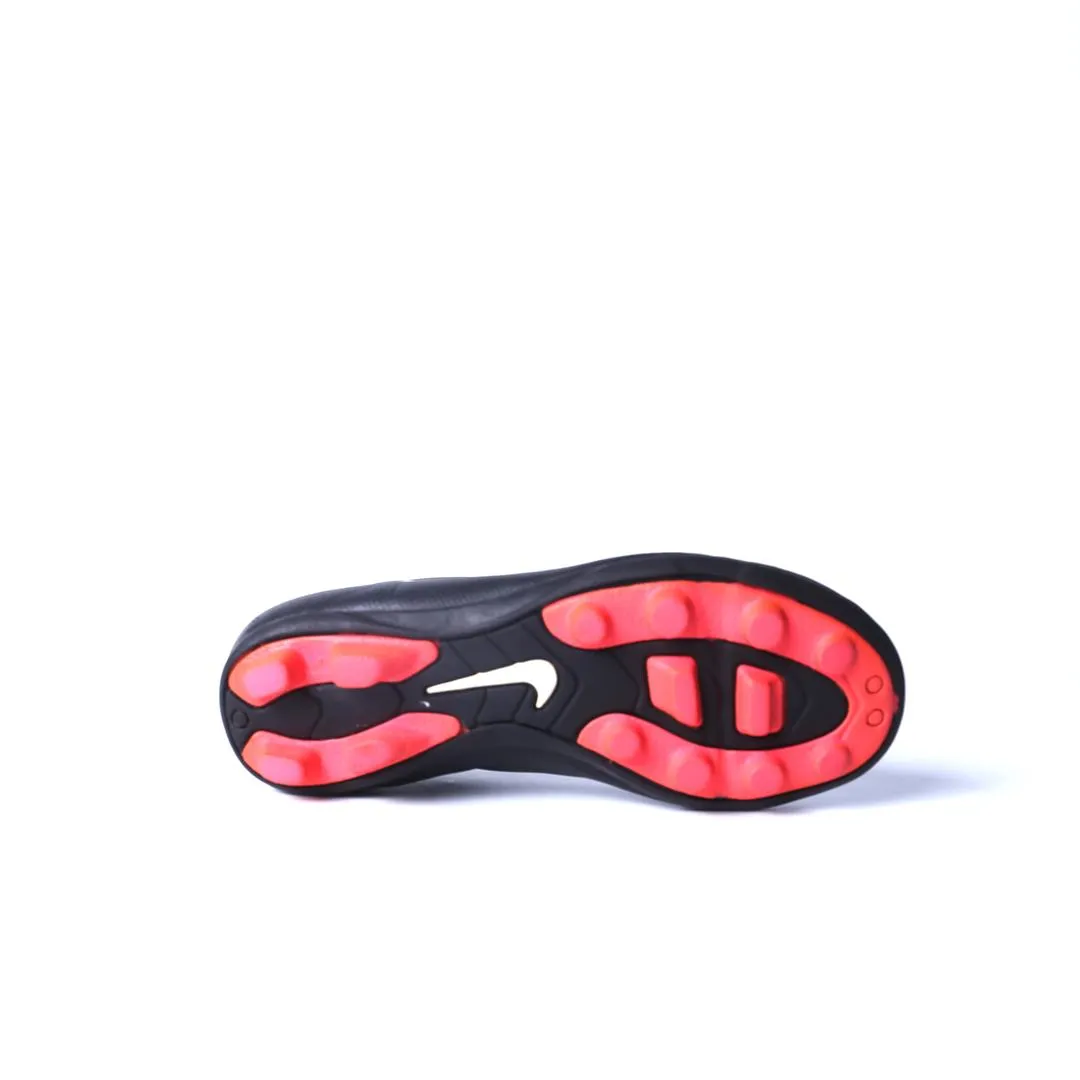 NIKE SOCCER CLEATS stylish Nike trainer looks