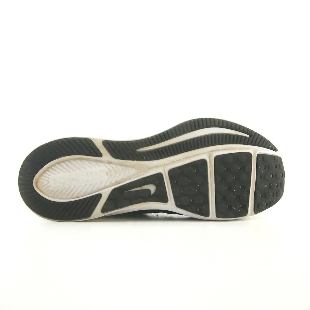 NIKE STAR RUNNER 2 sleek Nike sneaker angles