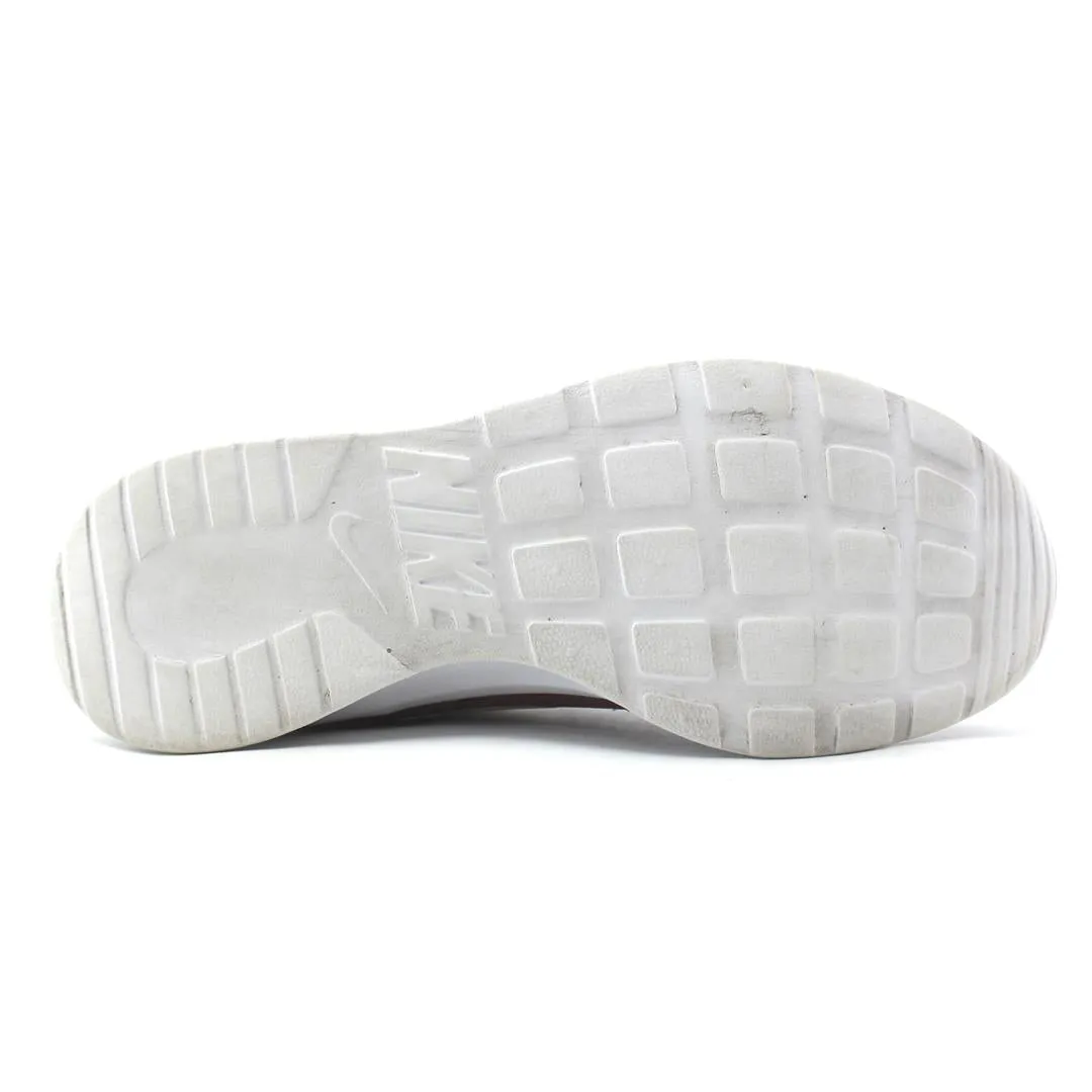 NIKE TANJUN modern Nike footwear styles
