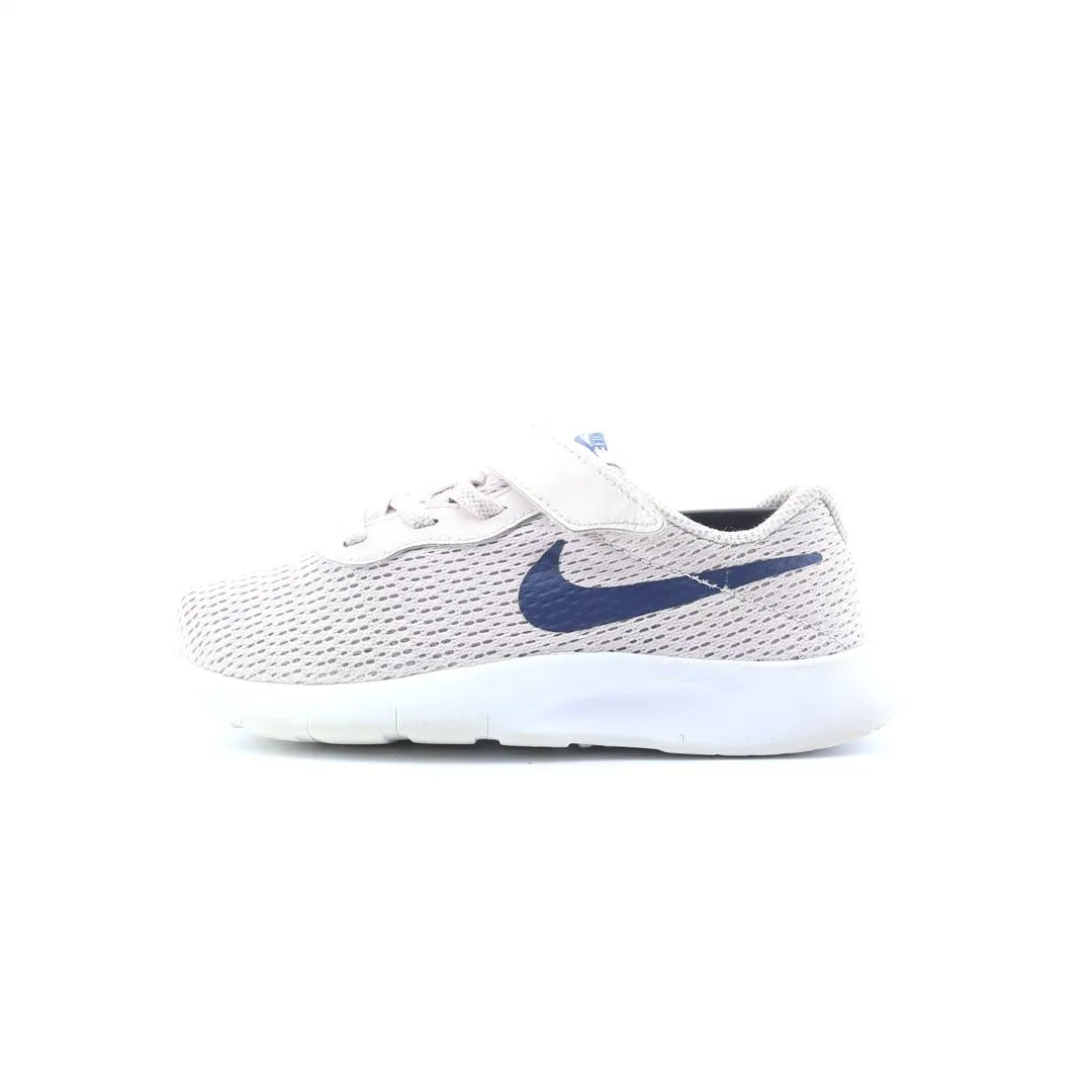 NIKE TANJUN Nike sleek running shoe styles
