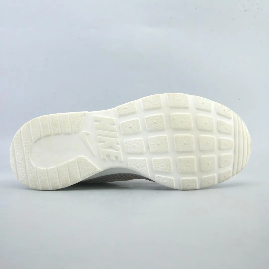 NIKE TANJUN Nike athletic footwear visuals