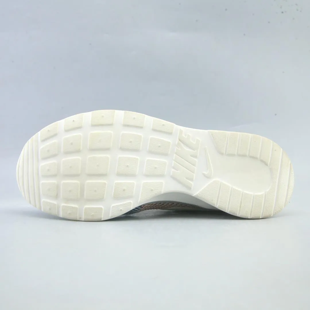 NIKE TANJUN Nike athletic footwear visuals
