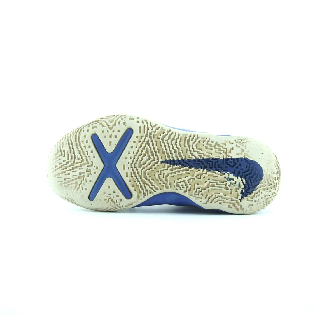 NIKE TEAM HUSTLE D10 Nike athletic footwear visuals