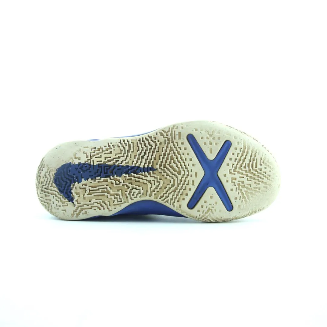 NIKE TEAM HUSTLE D10 Nike athletic footwear visuals
