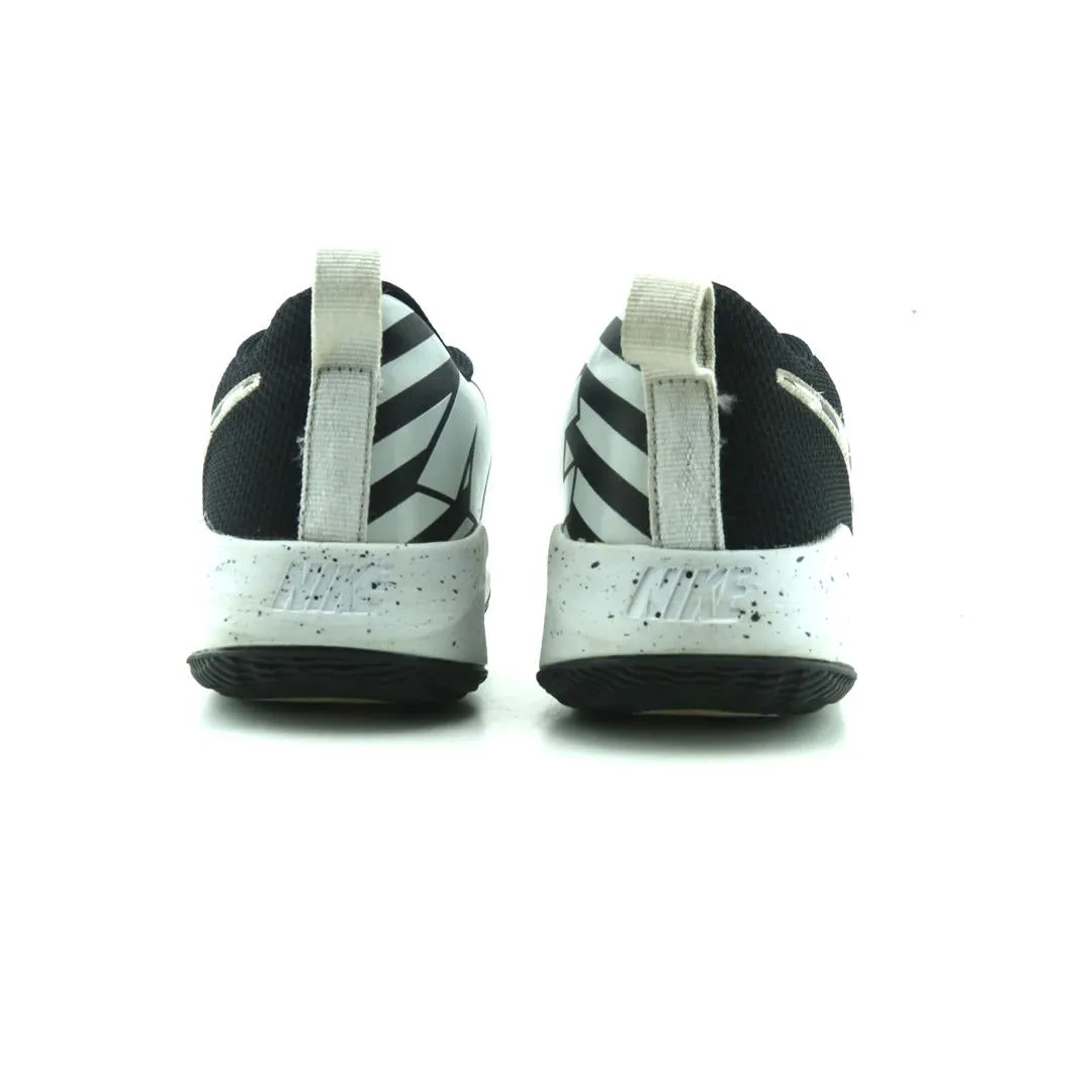 NIKE  TEAM HUSTLE sporty Nike shoe designs