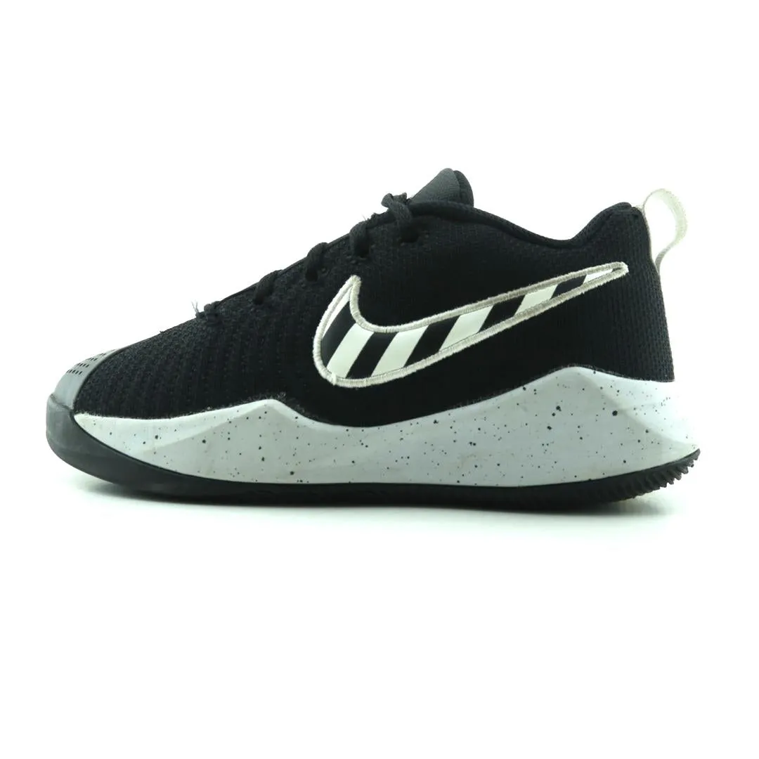 NIKE  TEAM HUSTLE Nike high-performance athletic shoes
