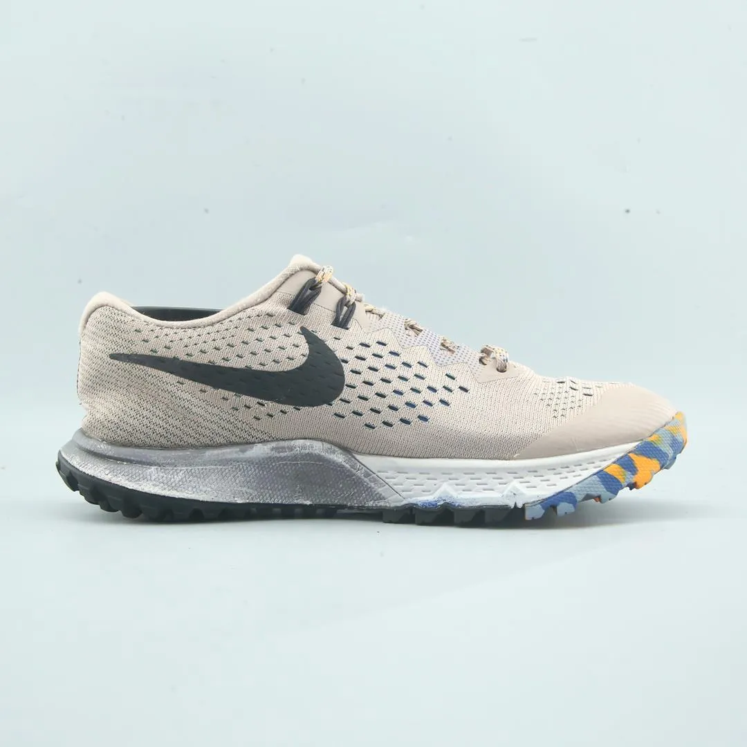 NIKE TERRA KIGER 4 Nike sneaker detail shots