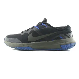NIKE VARSITY COMPETE TR 3 Nike bold colorway footwear