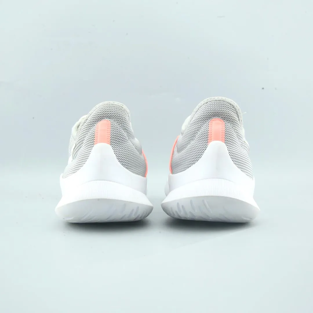 NIKE VTR  CORAL Nike sneaker detail shots