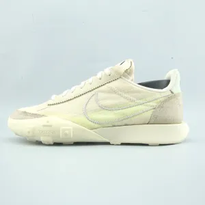 NIKE  WAFFLE RACER Nike bold colorway footwear