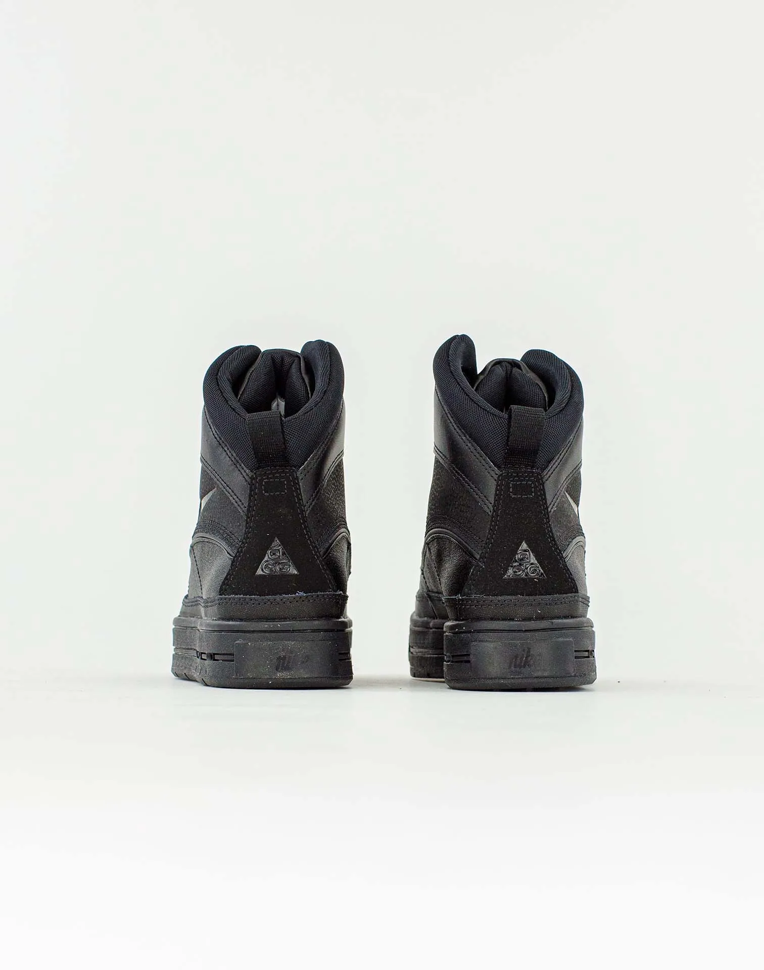 Nike Woodside 2 High Acg Boots Grade-School Comfort Trainers