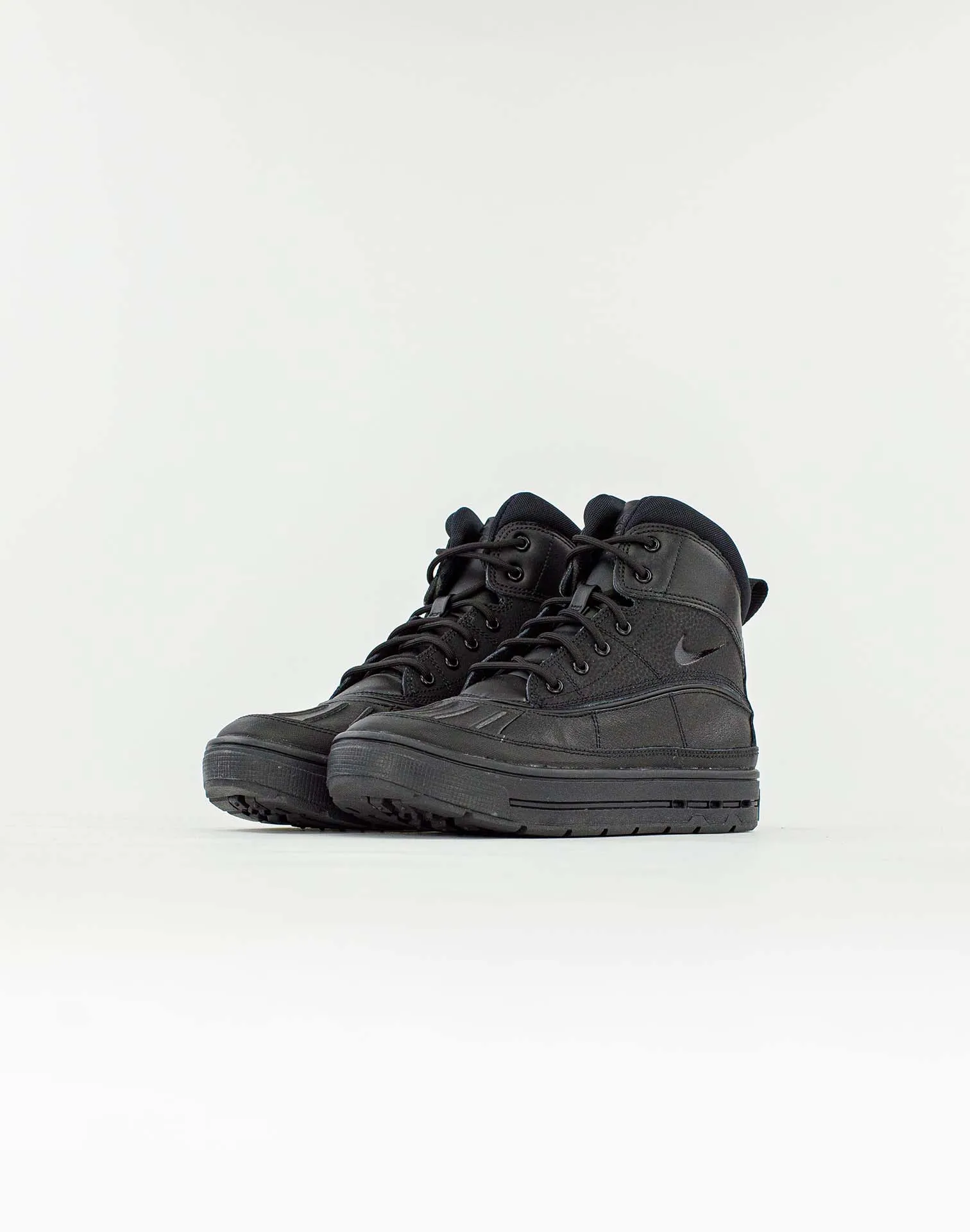 Nike Woodside 2 High Acg Boots Grade-School Comfort Trainers