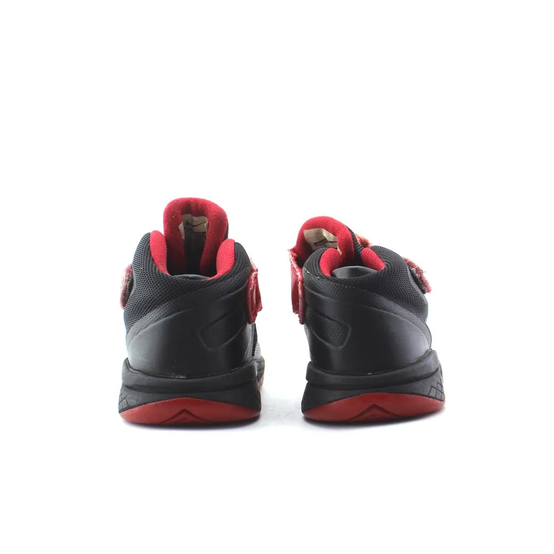 NIKE ZOOM LEBRON Nike running shoe close-ups