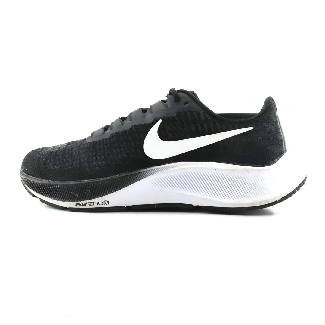 NIKE ZOOM PEGASUS 37 Nike classic retro sneaker looks