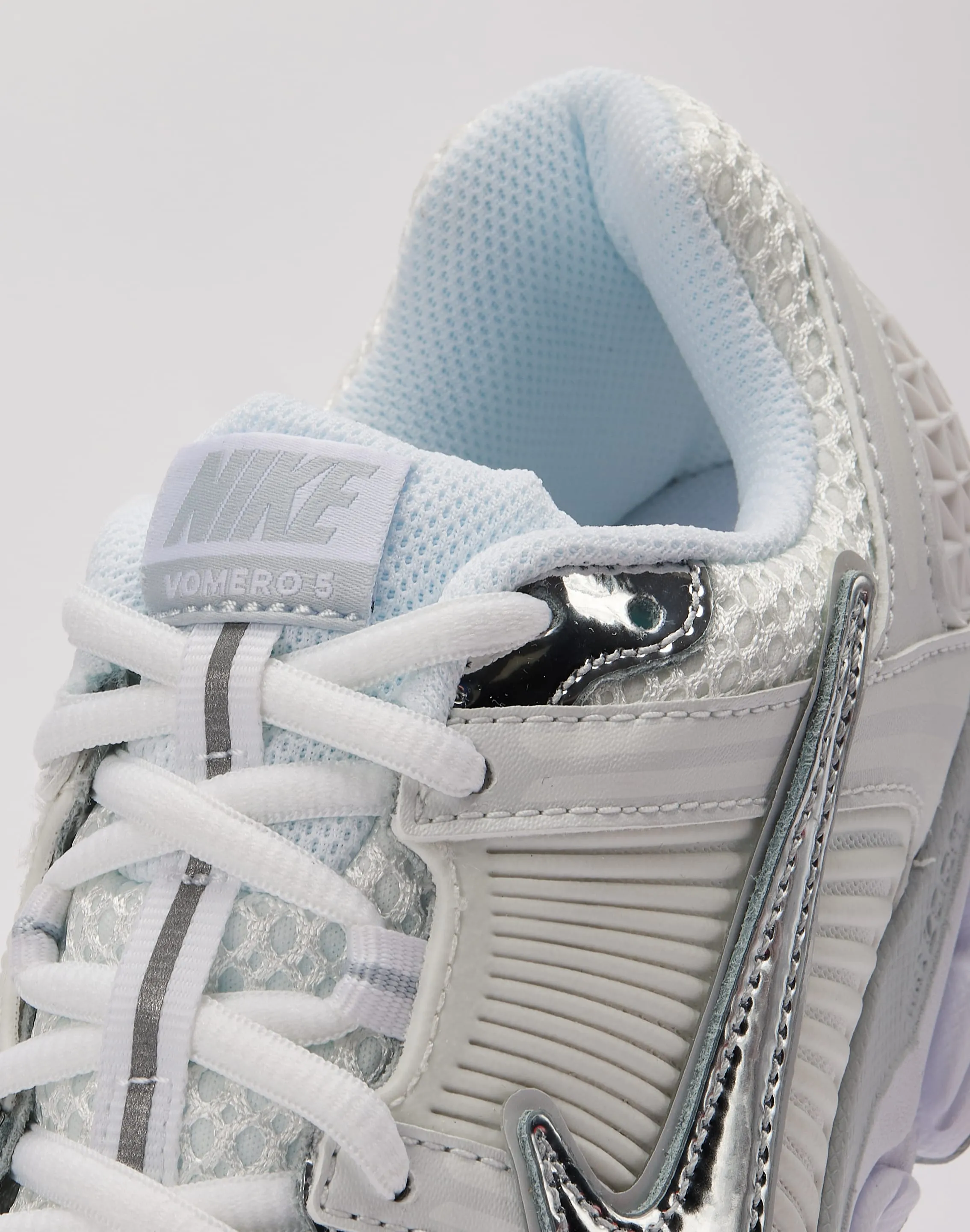 Nike Zoom Vomero 5 Comfort Trainers