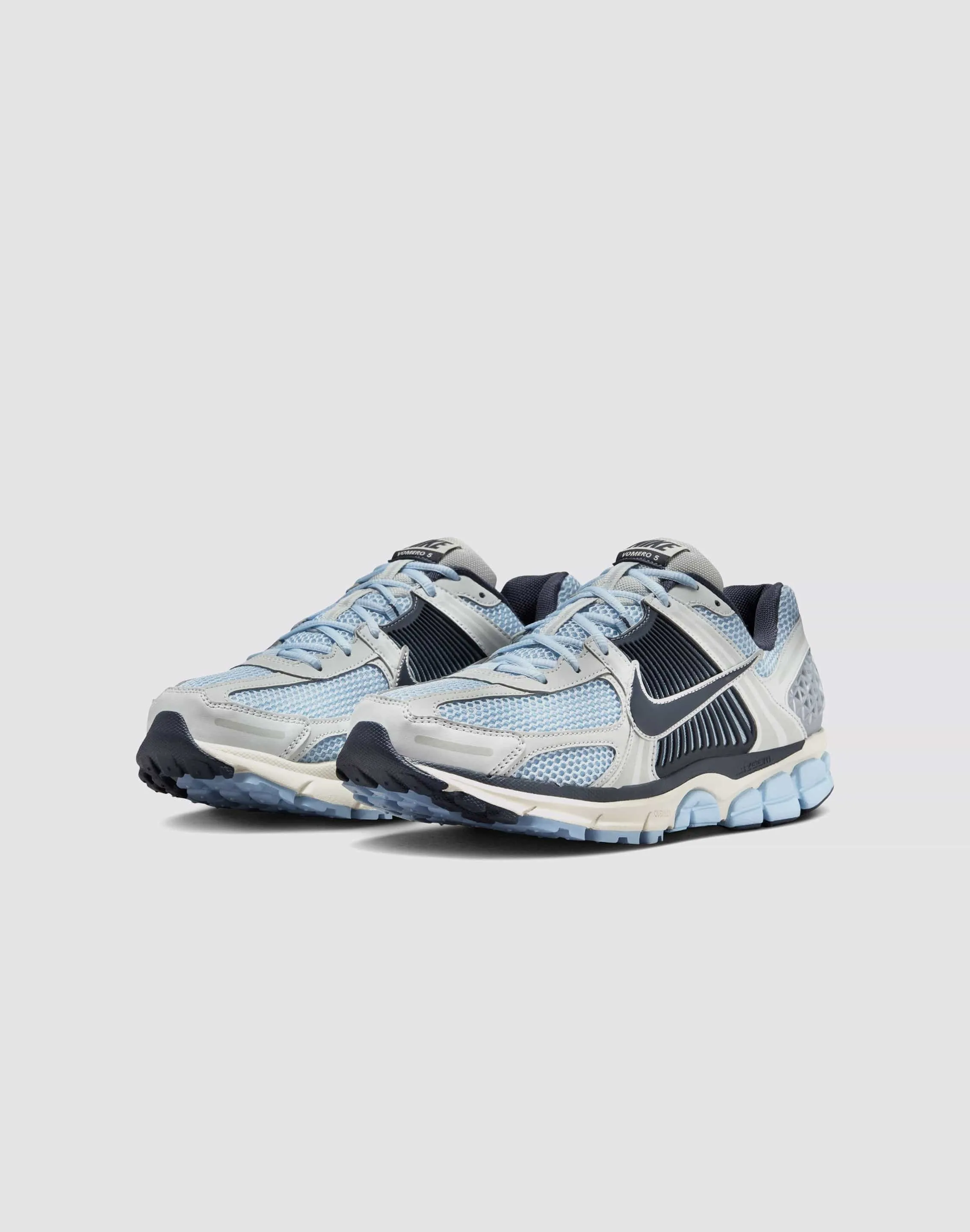 Nike Zoom Vomero 5 Comfort Trainers