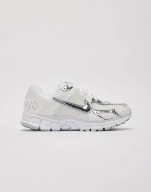 Nike Zoom Vomero 5 Nike casual sneakers with modern design