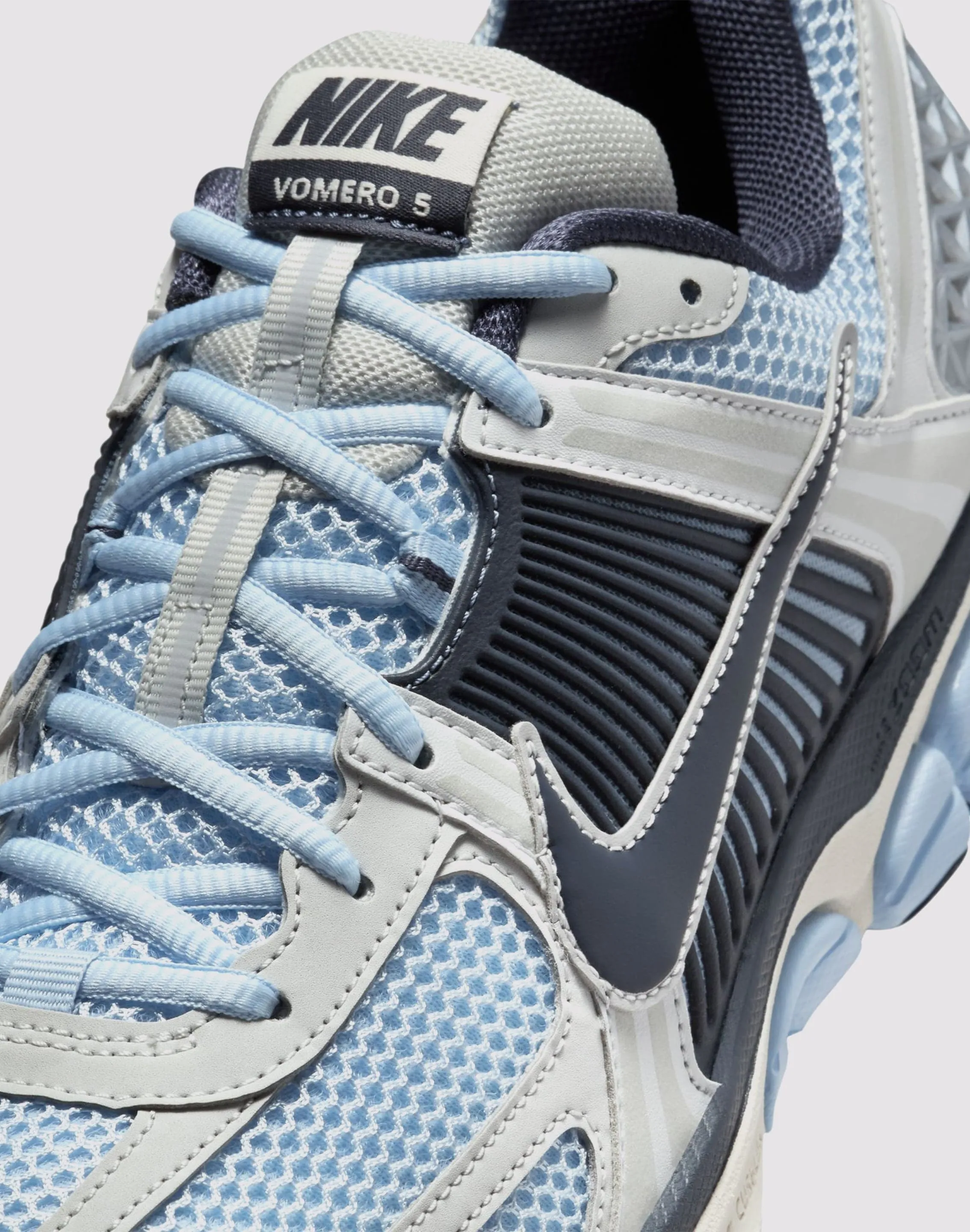 Nike Zoom Vomero 5 Comfort Trainers
