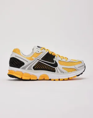 Nike Zoom Vomero 5 Nike casual sneakers with modern design