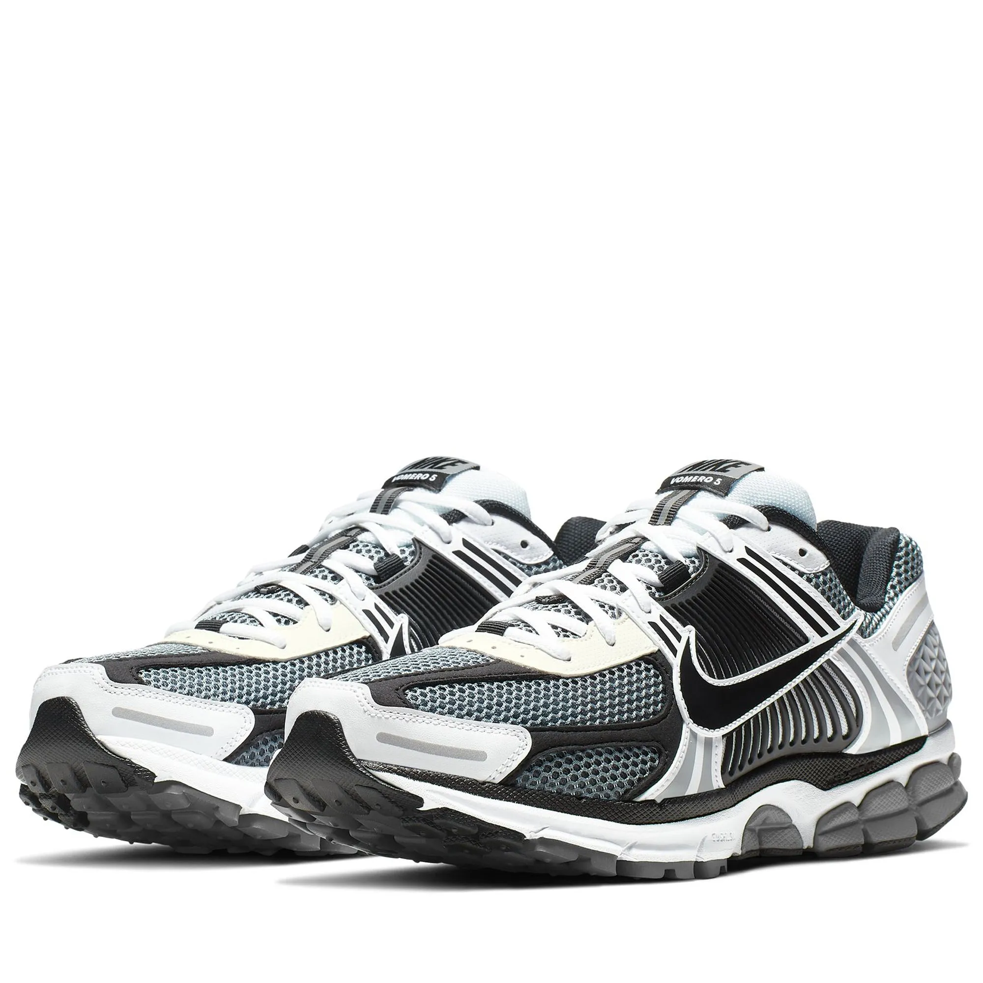 Nike Zoom Vomero 5 SE SP - Dark Grey/Black Nike signature shoe looks