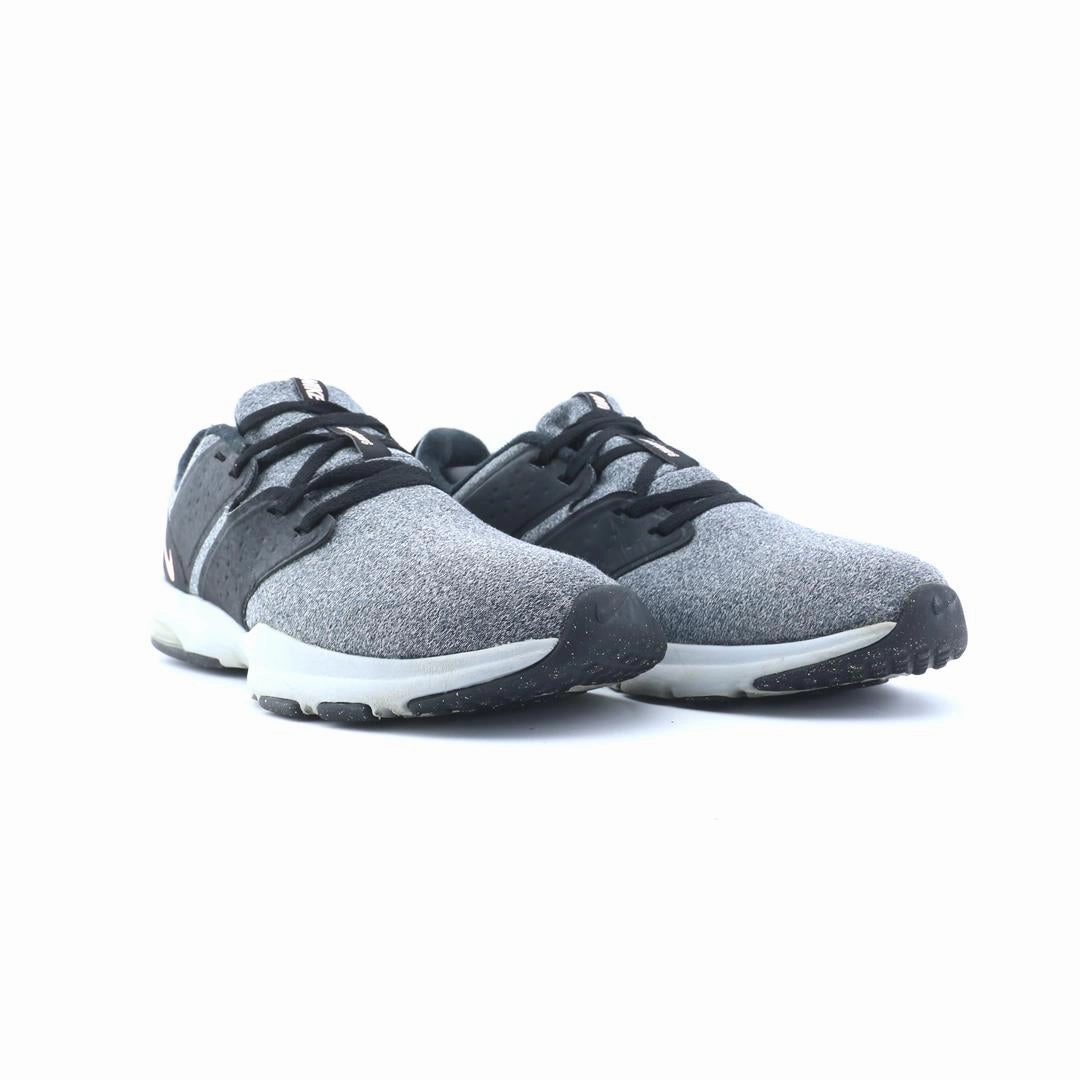 NIKE  AIR BELLA TR Nike athletic footwear visuals