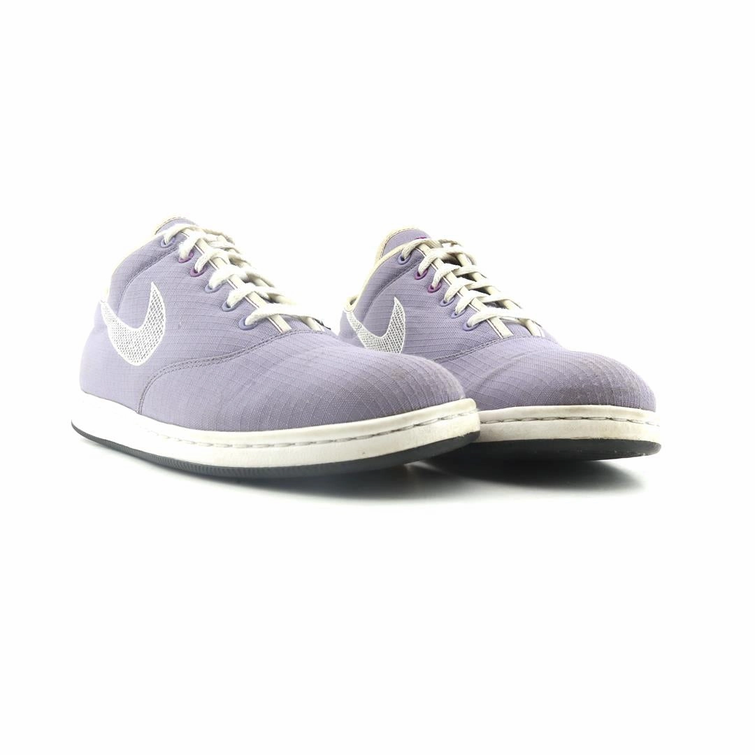 NIKE  AIR classic Nike shoe photos