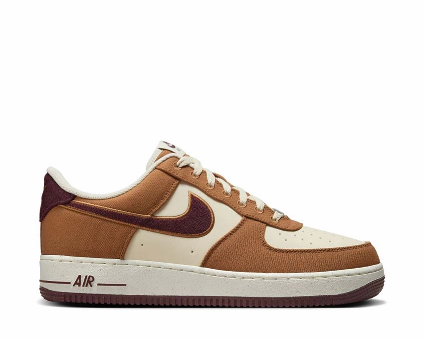 Nike Air Force 1 '07 LV8 Nike essential sneakers for sport and street
