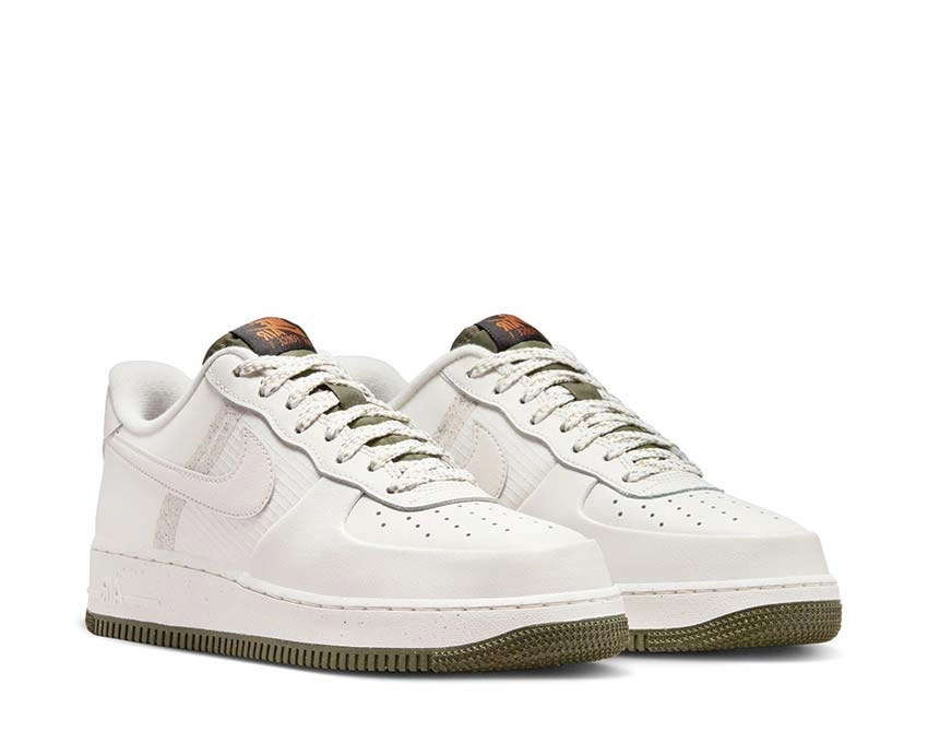 Nike Air Force 1 '07 LV8 Nike retro-inspired sneakers