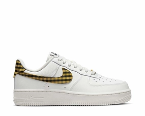 Nike Air Force 1 '07 Nike essential sneakers for sport and street