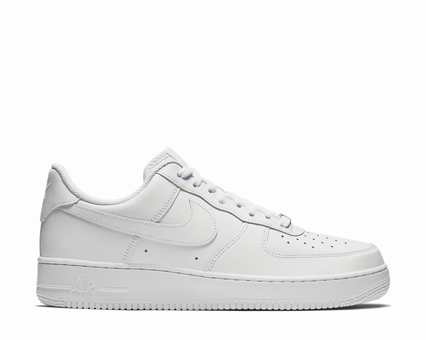 Nike Air Force 1 '07 Nike essential sneakers for sport and street
