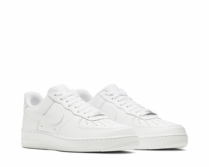 Nike Air Force 1 '07 Nike retro-inspired sneakers