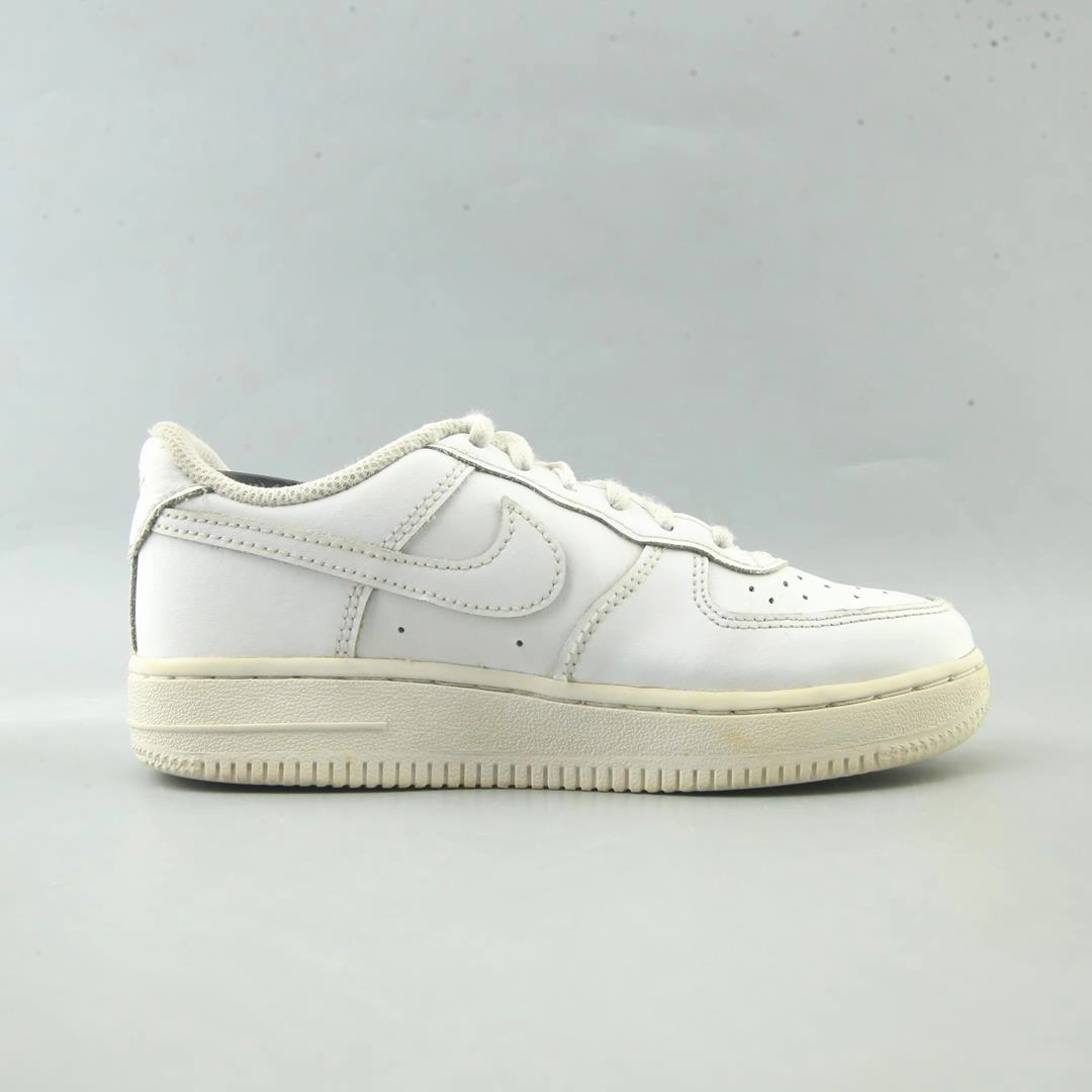 NIKE  AIR FORCE 1 '07 Nike sneaker detail shots