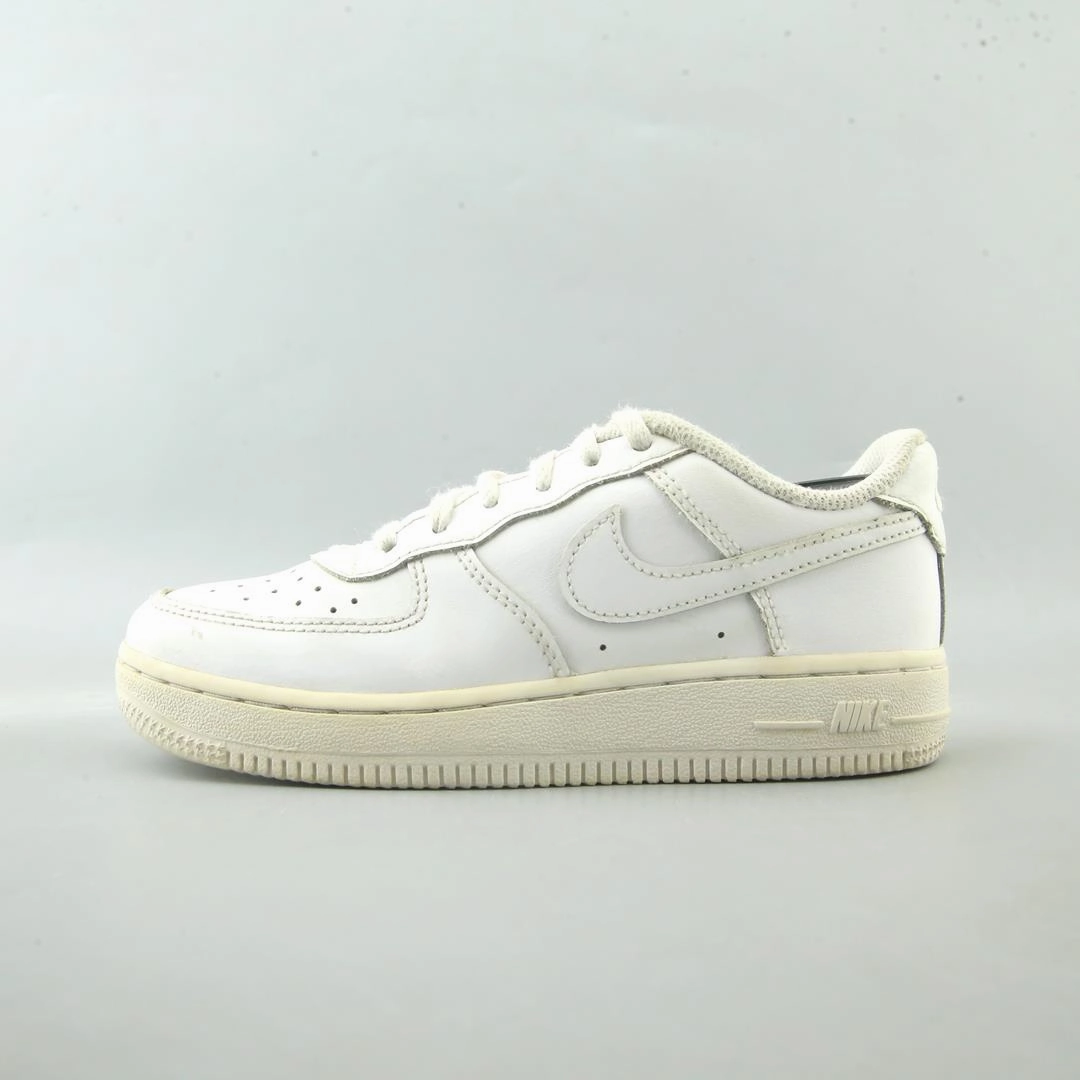 NIKE  AIR FORCE 1 '07 Nike innovative sneaker designs