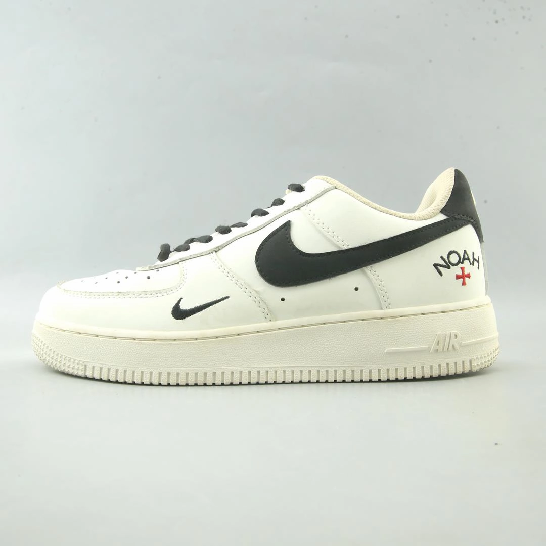 NIKE AIR FORCE 1 LOW '07 Nike high-performance athletic shoes