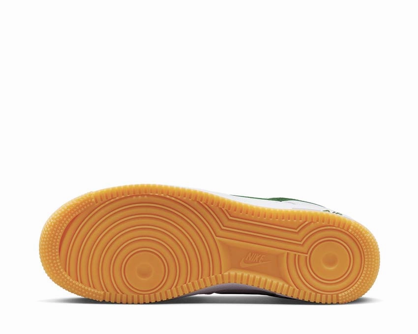 Nike Air Force 1 Low Retro QS Nike retro-inspired sneakers