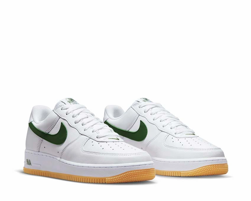 Nike Air Force 1 Low Retro QS Nike retro-inspired sneakers