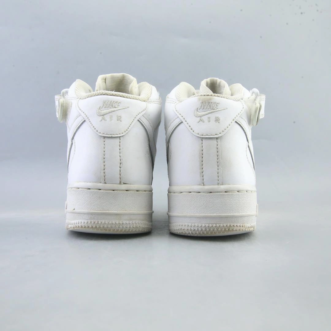 NIKE AIR FORCE 1 MID '07 Nike running shoe close-ups