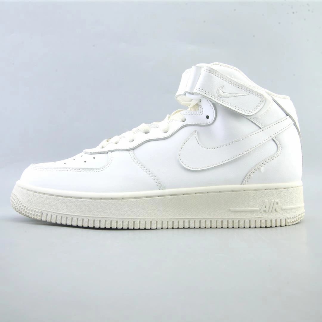 NIKE AIR FORCE 1 Nike high-performance athletic shoes