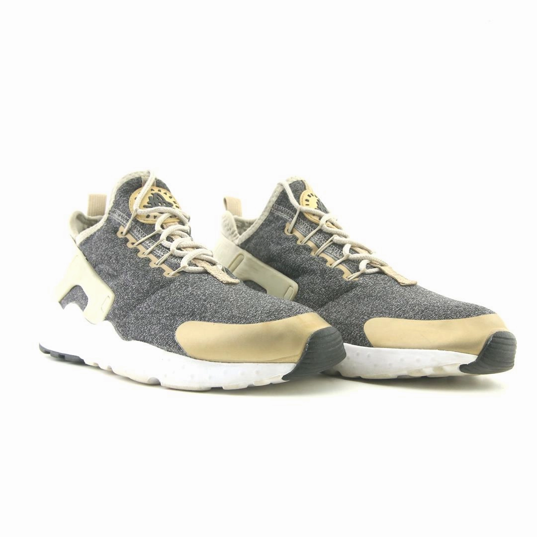 NIKE AIR HUARACHE RUN ULTRA LT sleek Nike sneaker angles