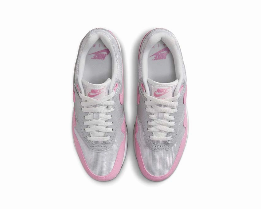 Nike Air Max 1 '87 W Nike retro-inspired sneakers