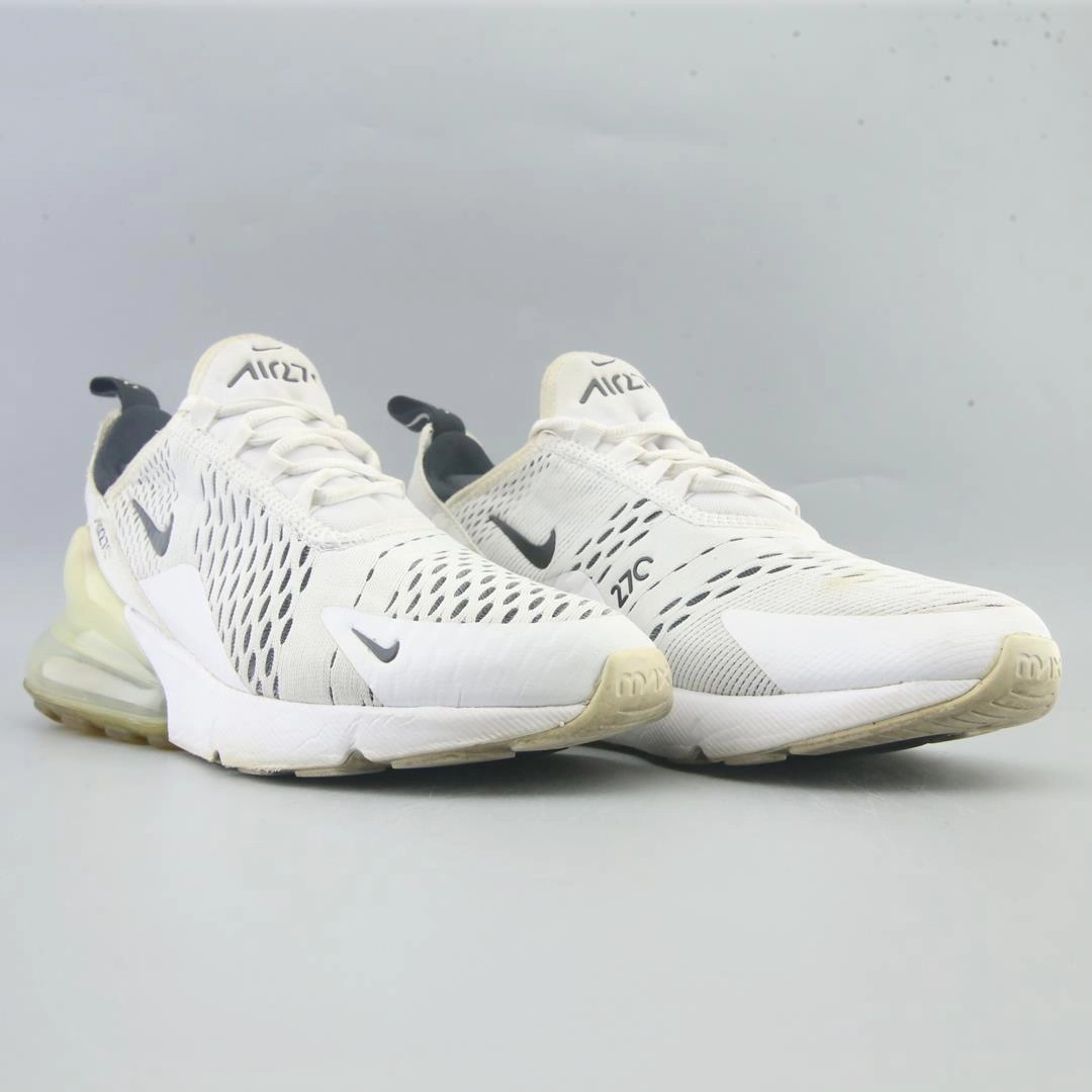NIKE AIR MAX 270 Nike performance shoe shots