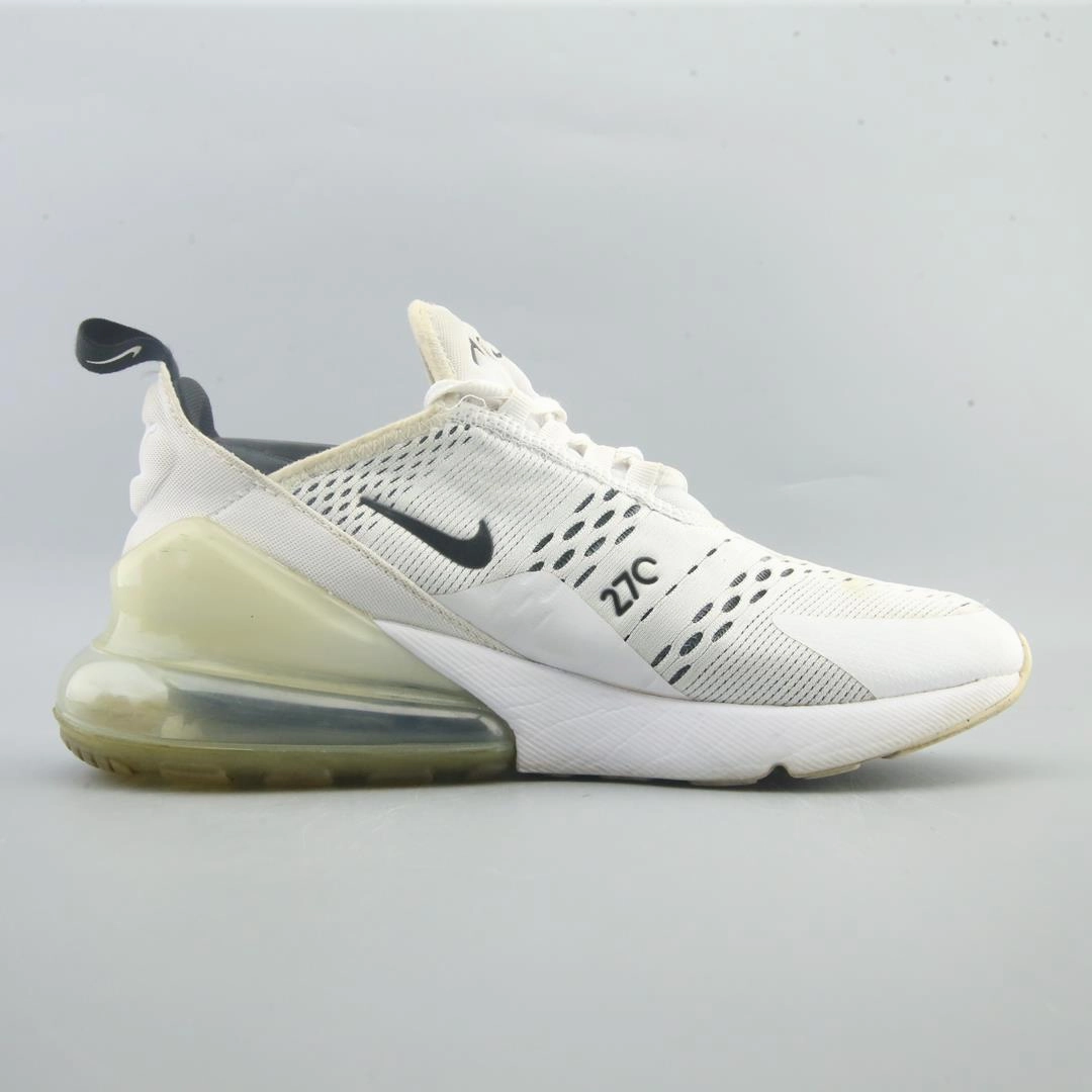 NIKE AIR MAX 270 Nike performance shoe shots