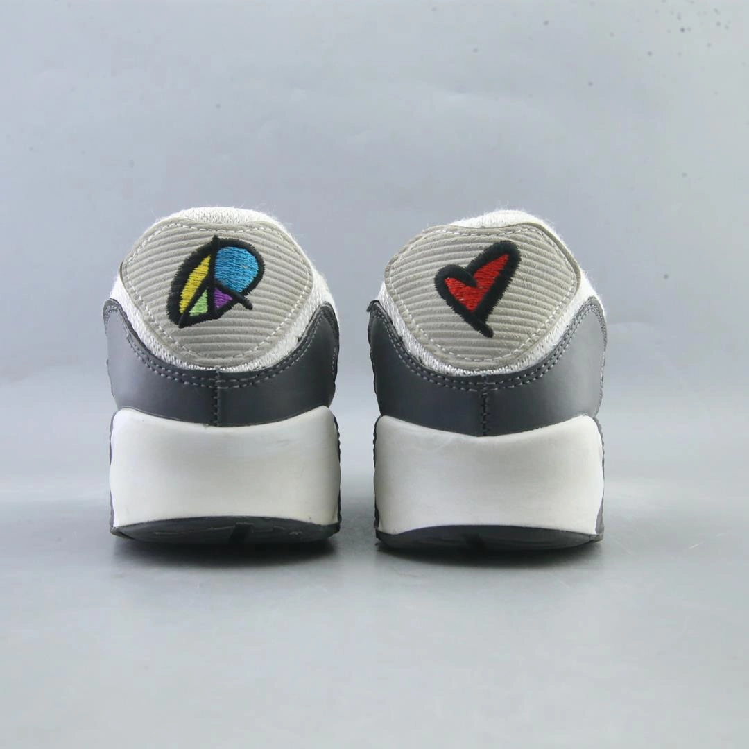 NIKE AIR MAX 90 ESSENTIAL sporty Nike shoe designs