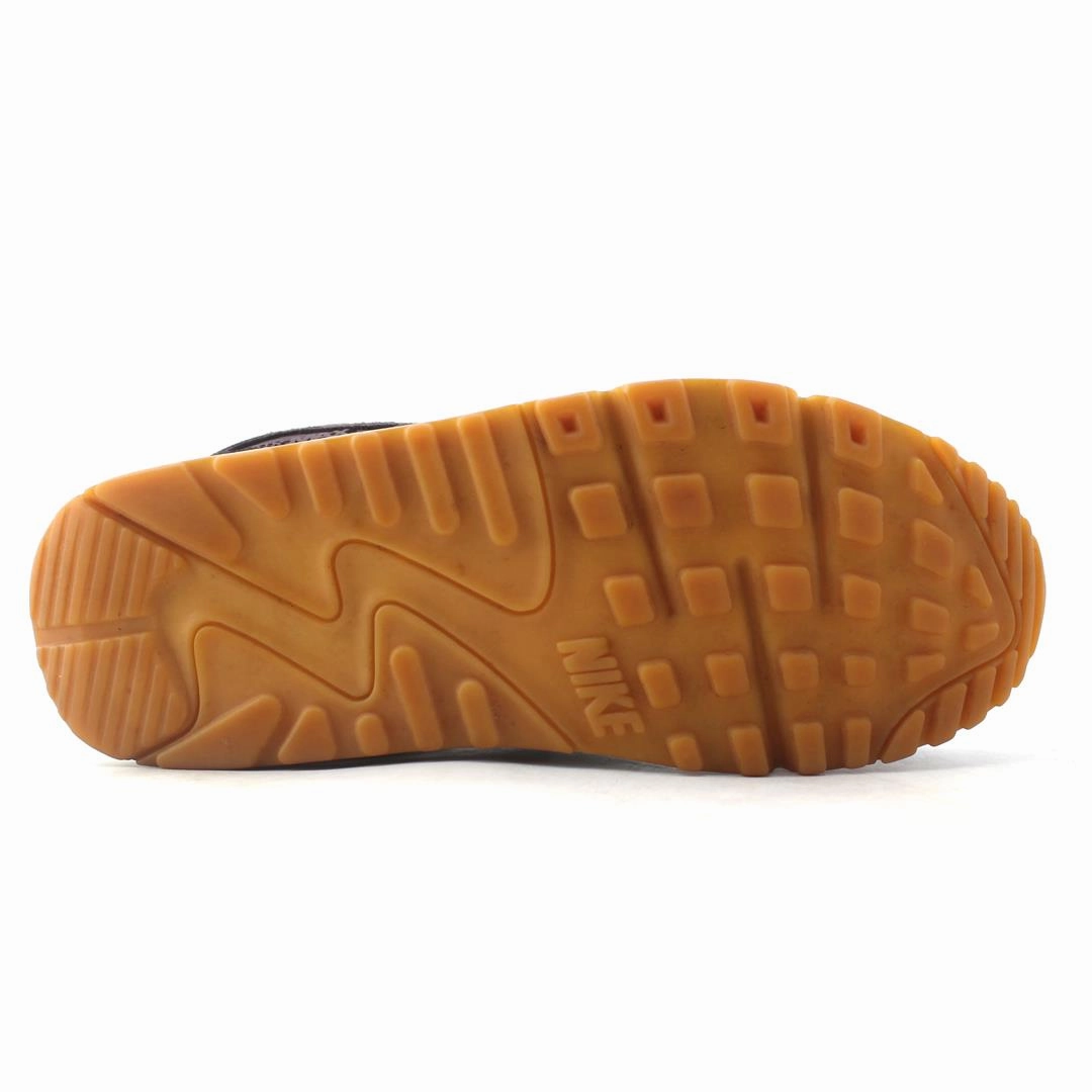 NIKE AIR MAX 90 LTR modern Nike footwear styles