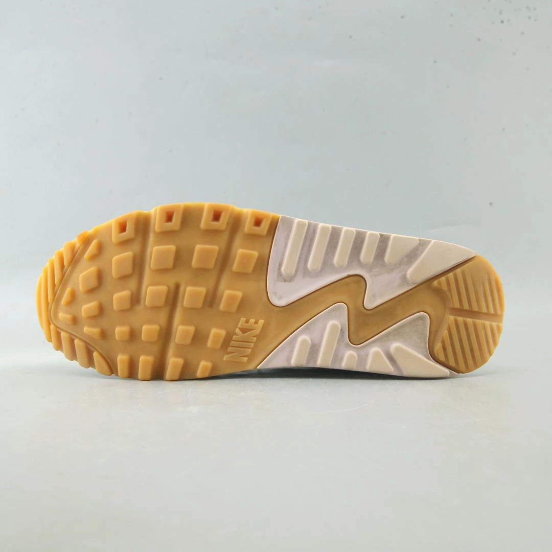 NIKE AIR MAX 90 sporty Nike shoe designs