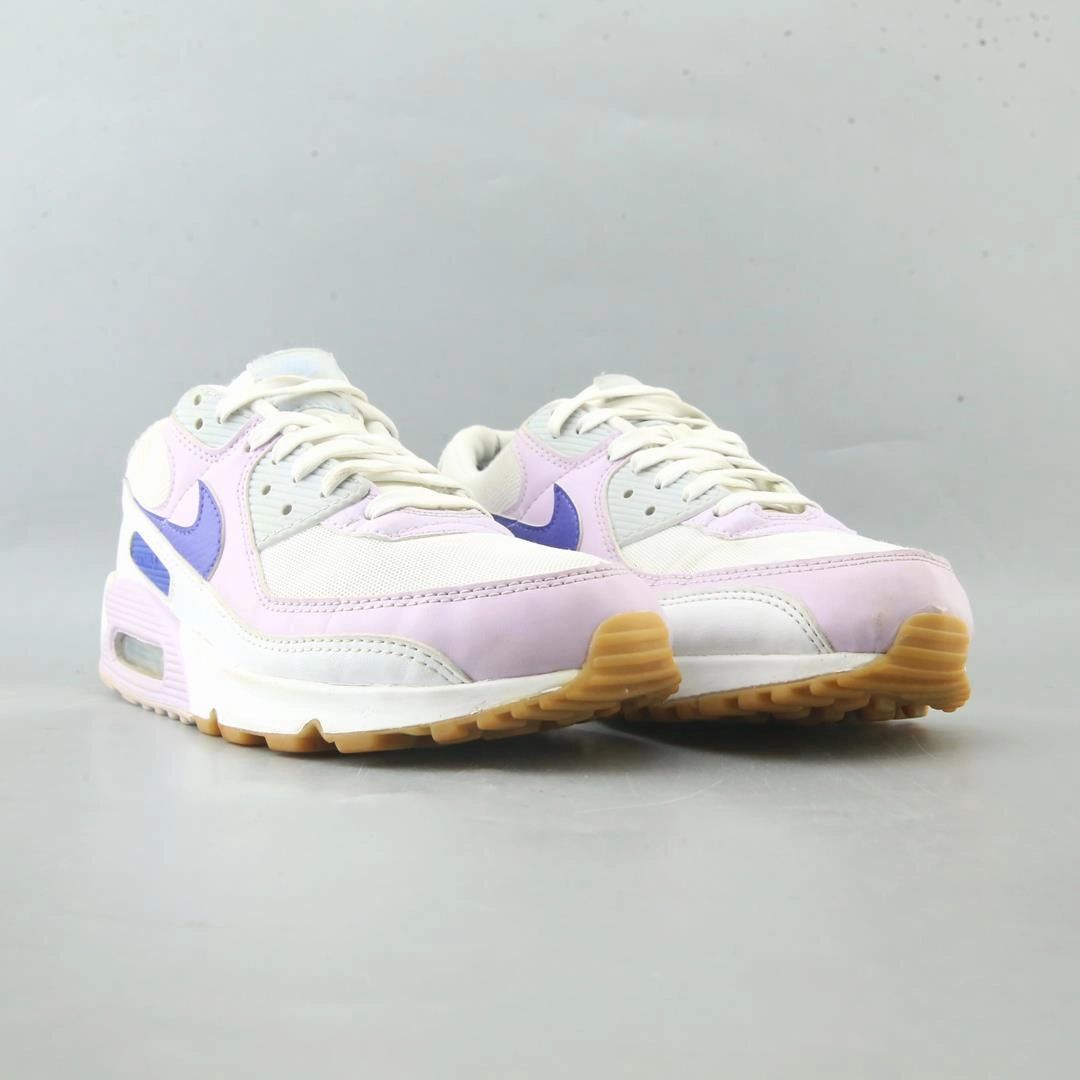 NIKE AIR MAX 90 sporty Nike shoe designs